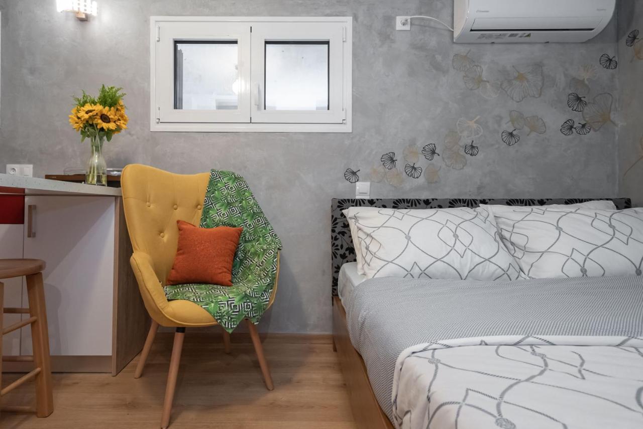 Cozy Tiny Apartment In The Heart Of Plaka Athens Exterior photo